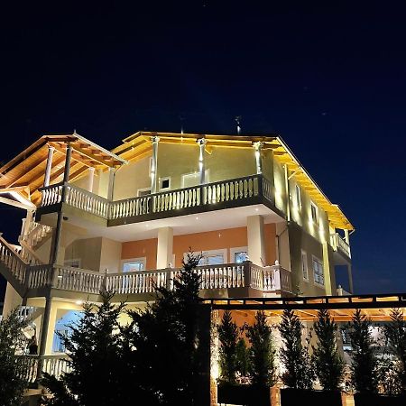 Vila Rias Hotell Vlorë Exteriör bild